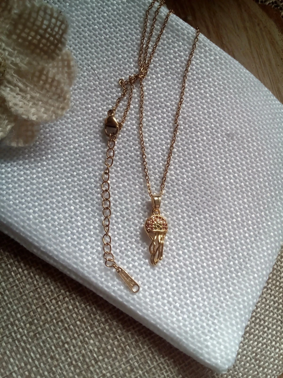 Medusa and zirconia necklace – photo 3